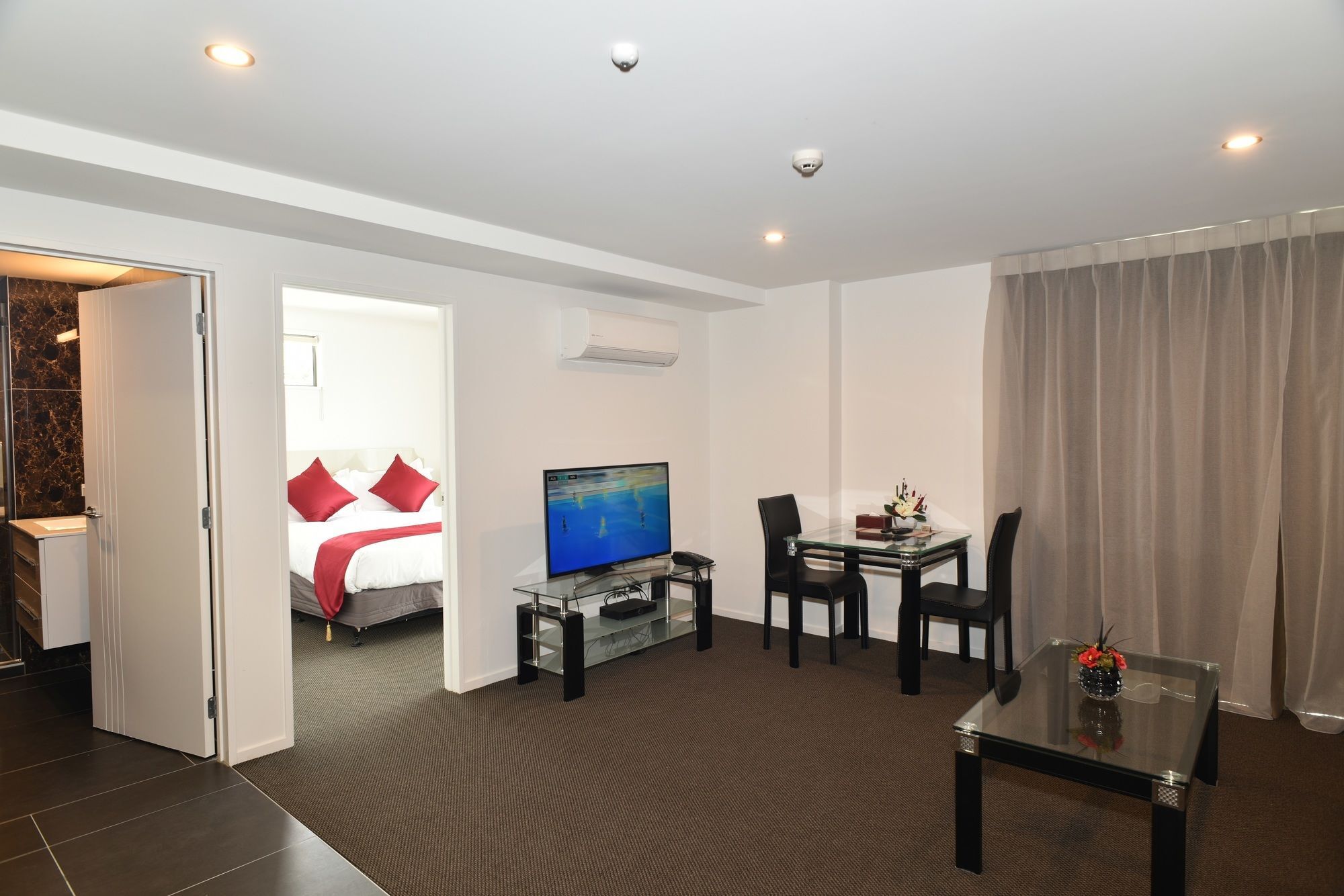 Bealey Plaza Motel Christchurch Exterior foto A two-bedroom apartment at the hotel